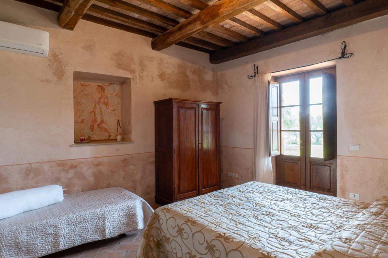 Agriturismo Tenuta Roccaccia Питильяно Экстерьер фото